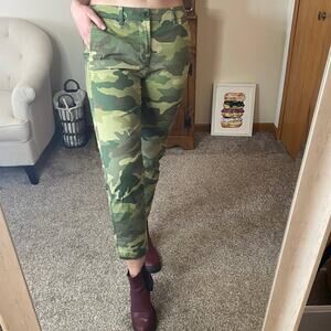 J. Crew green camouflage ankle crop pants size 8